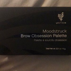 Moodstruck brow obsession pallete